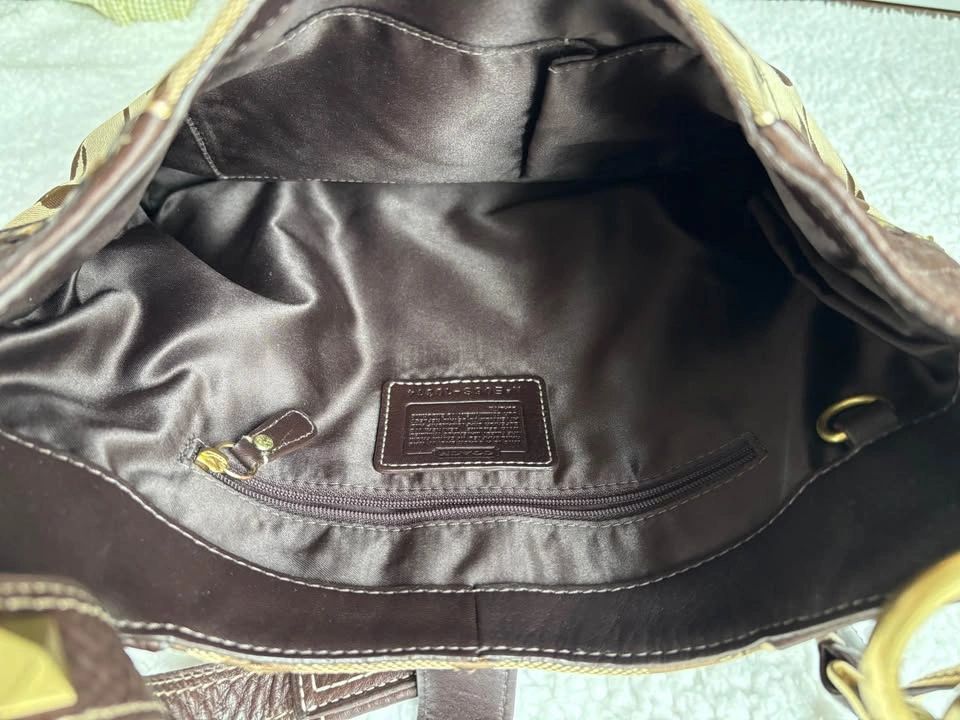 Coach Vintage Y2K Brown Signature Monogram Canvas Studded Should - photo 4