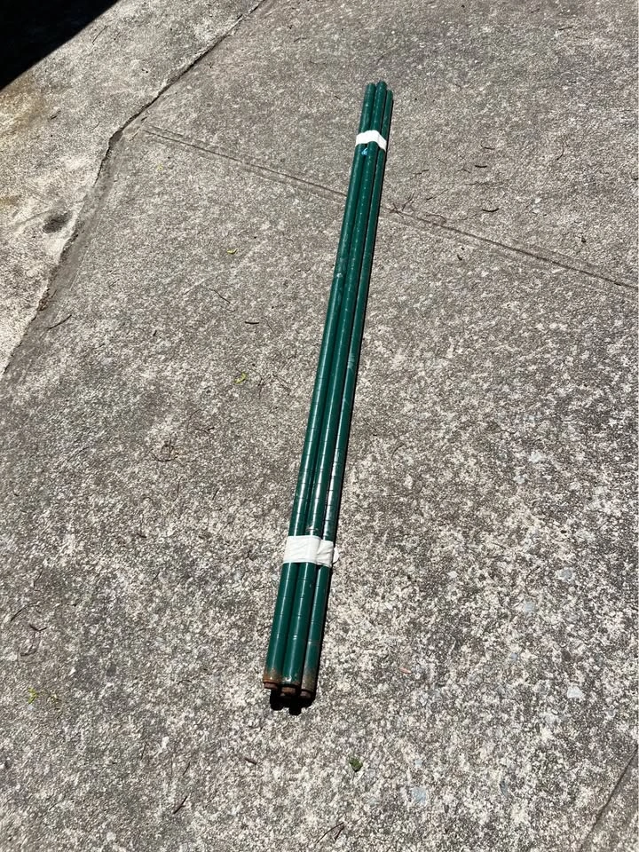 54"H Green Epoxy Wire Shelving Posts | Pack of 4 - photo 2