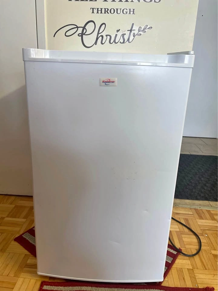 Small Freezer, not a refrigerator
