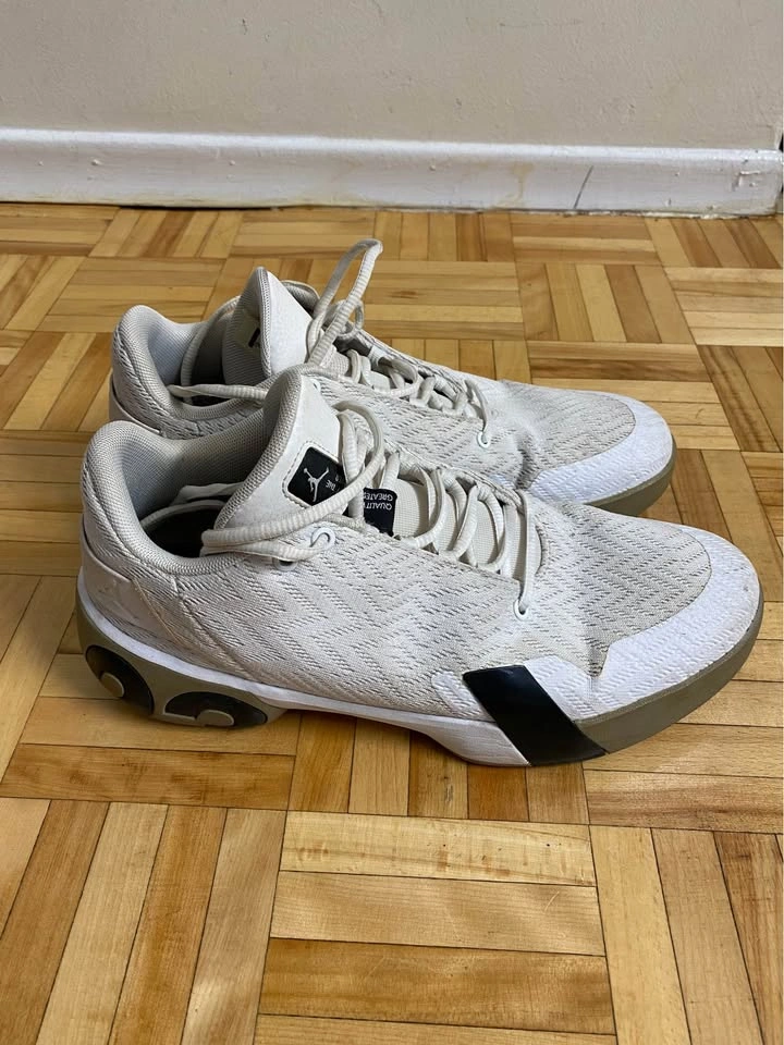 Lebron's Shoes - size 10 US & Adidas shoes - size 12 US - photo 3