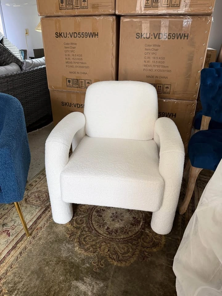 New in Box, Modern Cream Velvet Accent Chair (2) - photo 3