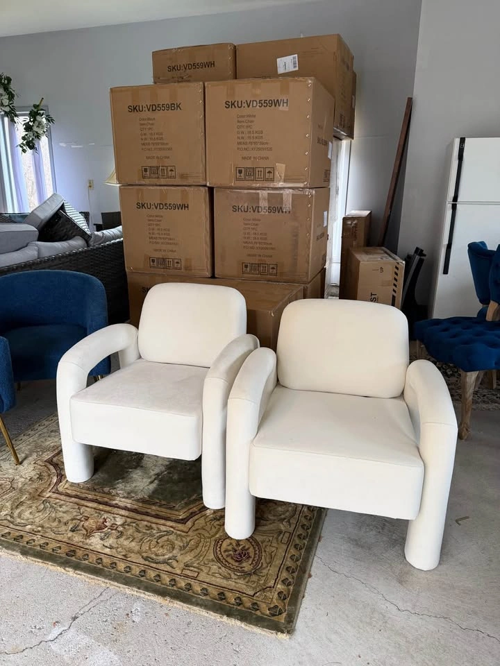 New in Box, Modern Cream Velvet Accent Chair (2) - photo 5