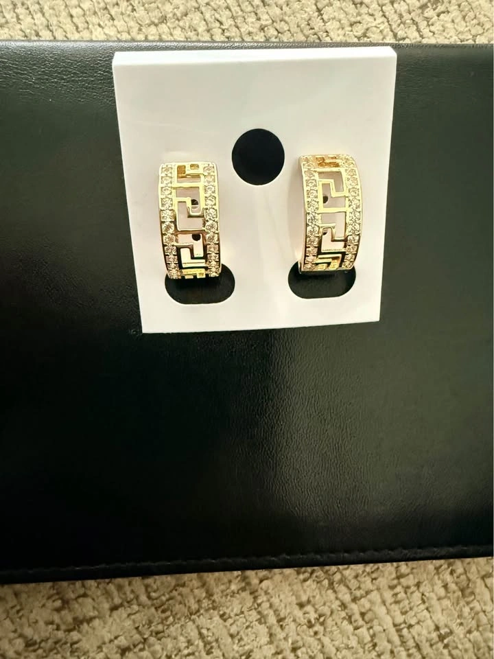 18K GF/GP/CZ Gold Plated Finish - photo 3