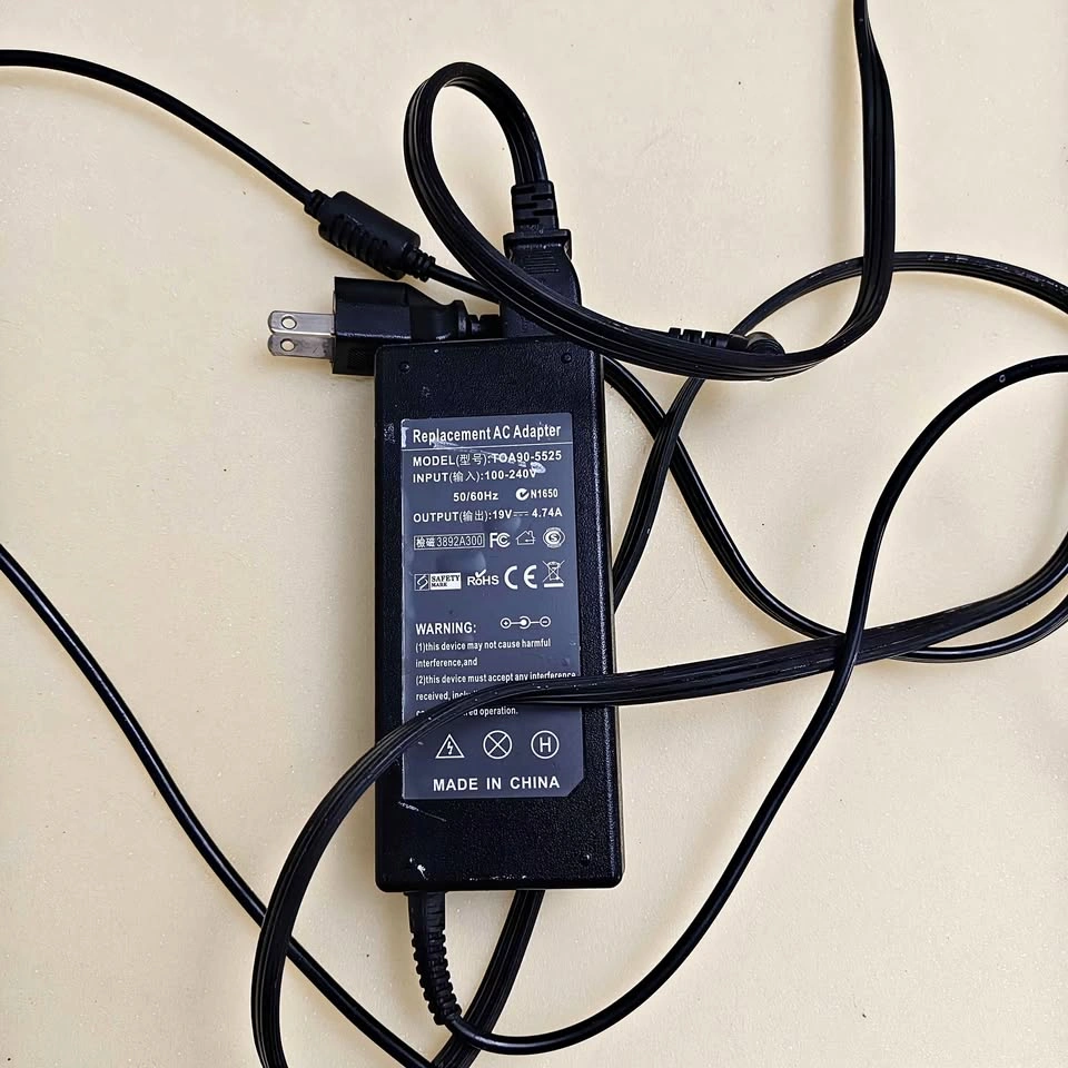 Lenovo Laptop Charger – 19V 4.74A (90W) Replacement AC Adapter