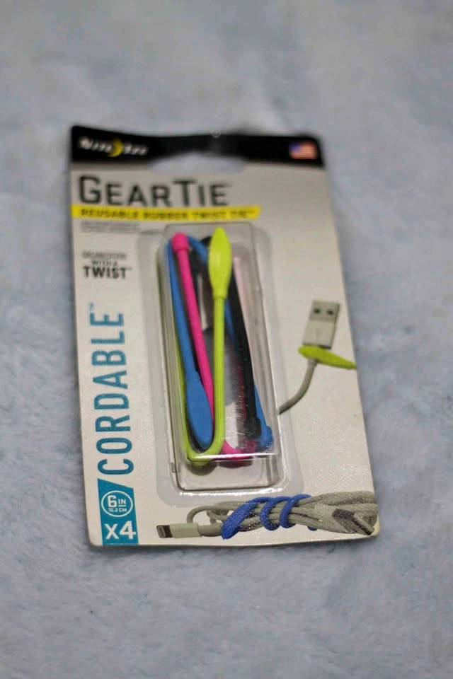 BNIB Reusable Rubber Twist Ties