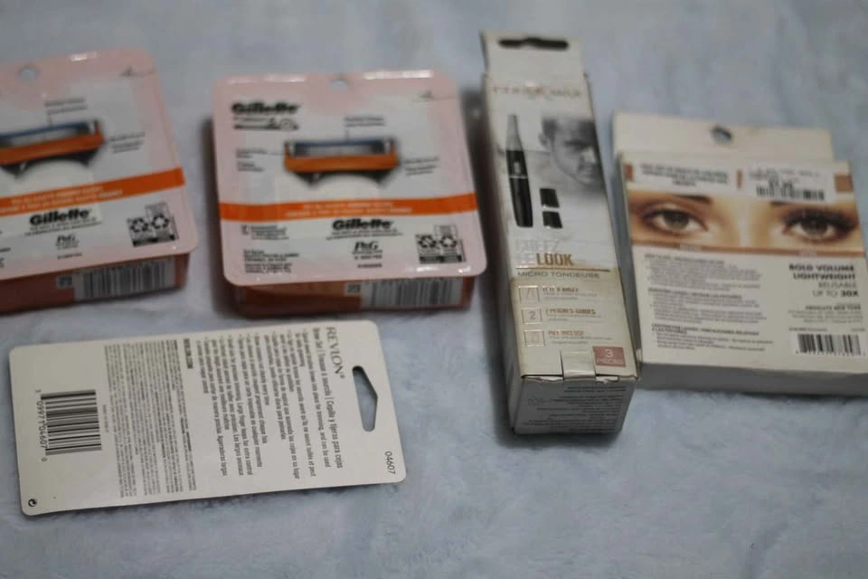 Gillette Fusion 5 Cartridges, Revlon Brow Kit, Lashes, Maxtrim - photo 2