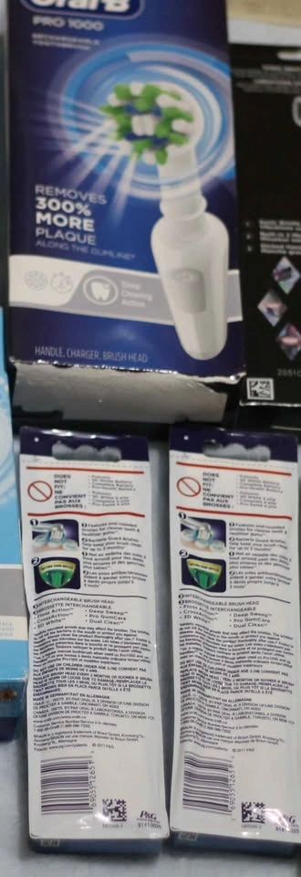 Oral B Pro 1000 Toothbrush & Replacement Heads - photo 2