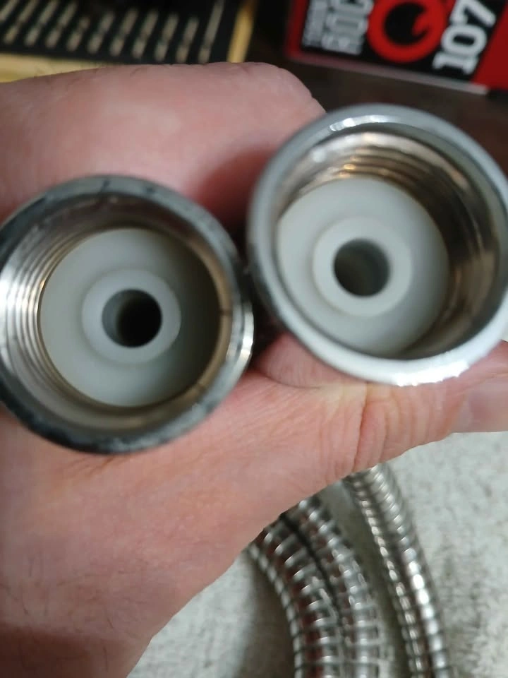 Stainless steel shower hose ~5 ft - photo 2