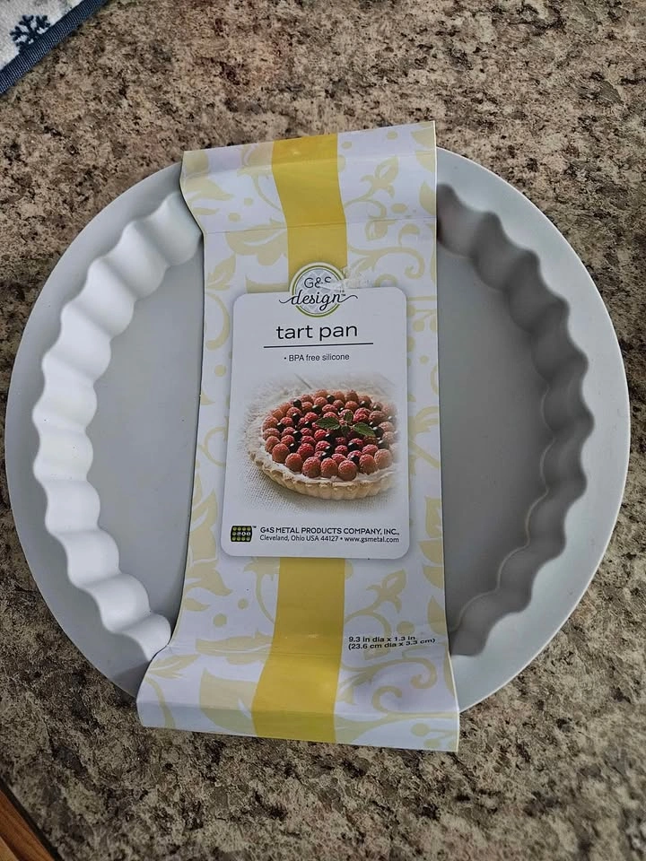 New - Two BPA Free Silicone Tart Pans - photo 2