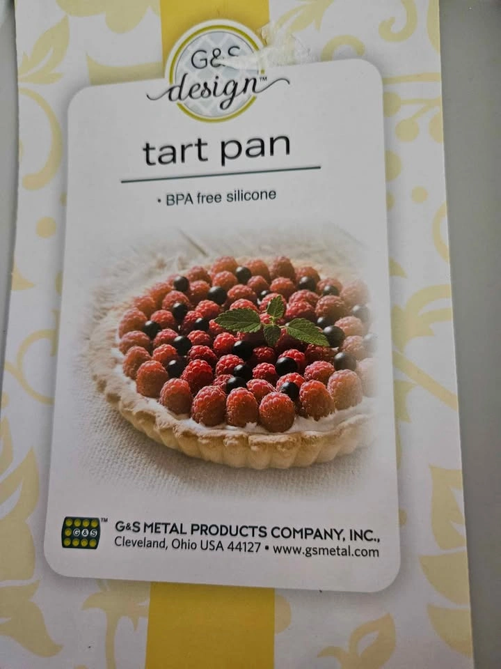 New - Two BPA Free Silicone Tart Pans - photo 3
