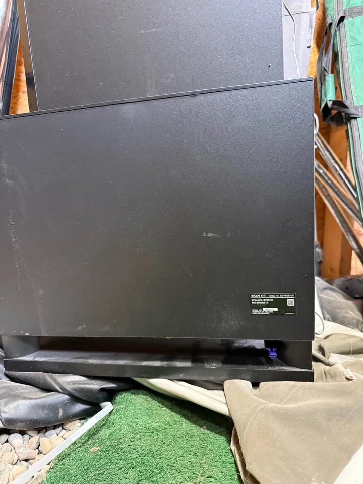 Sony 5.1 Home Theater Speaker Set (No Receiver) - photo 5