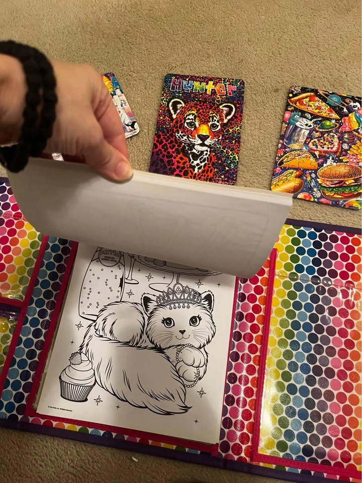 Activity Set - Coloring Book, Puzzles, Crayons - photo 3