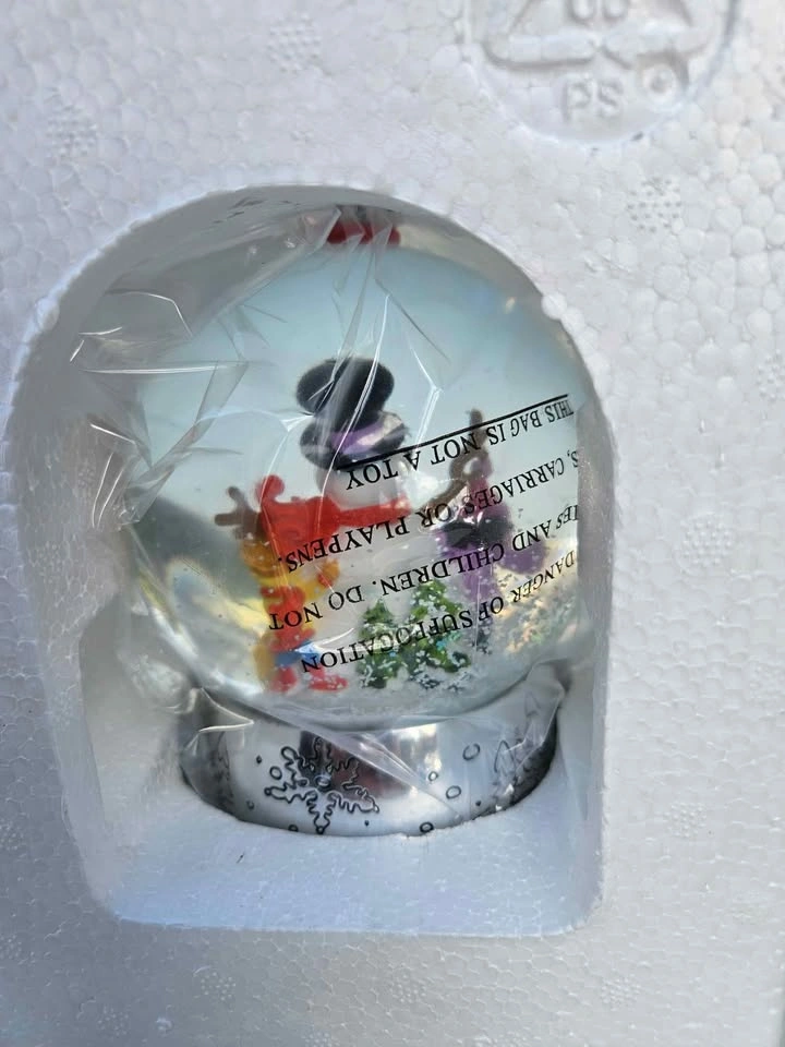 New Art Van Christmas Snow Globe in Original Packaging - photo 3