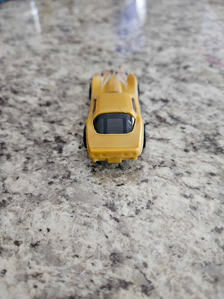 Vintage Hot Wheels Chevy Corvette Stingray Tan w/ Flames - photo 4