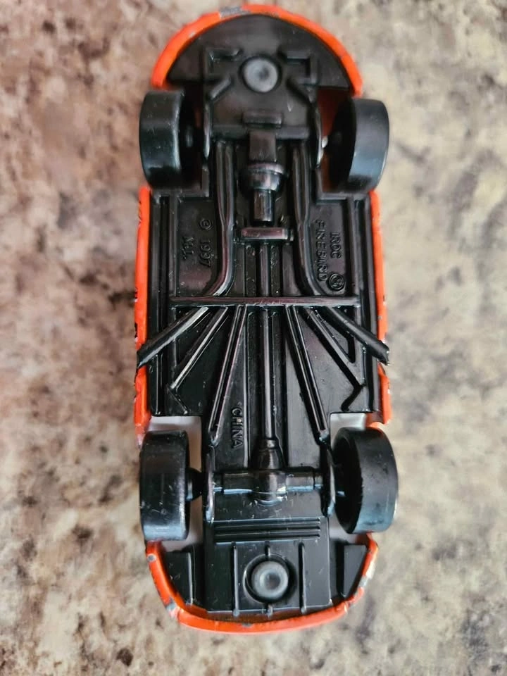 Hot Wheels 1997 IROC Firebird BBQ Cheesy Chips - photo 5