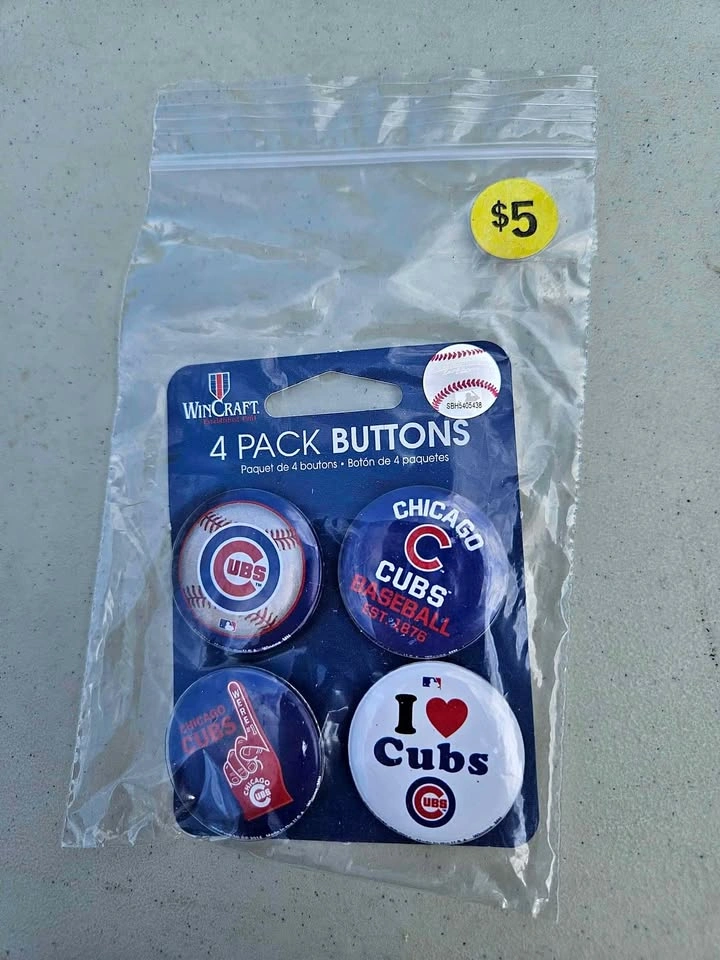 New 4 Pack Chicago Cubs Buttons