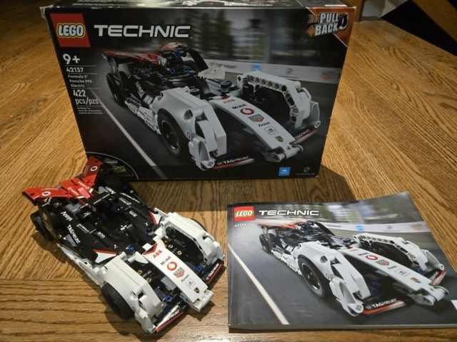 Lego Technic 42137 Formula E Porsche 99X Electric