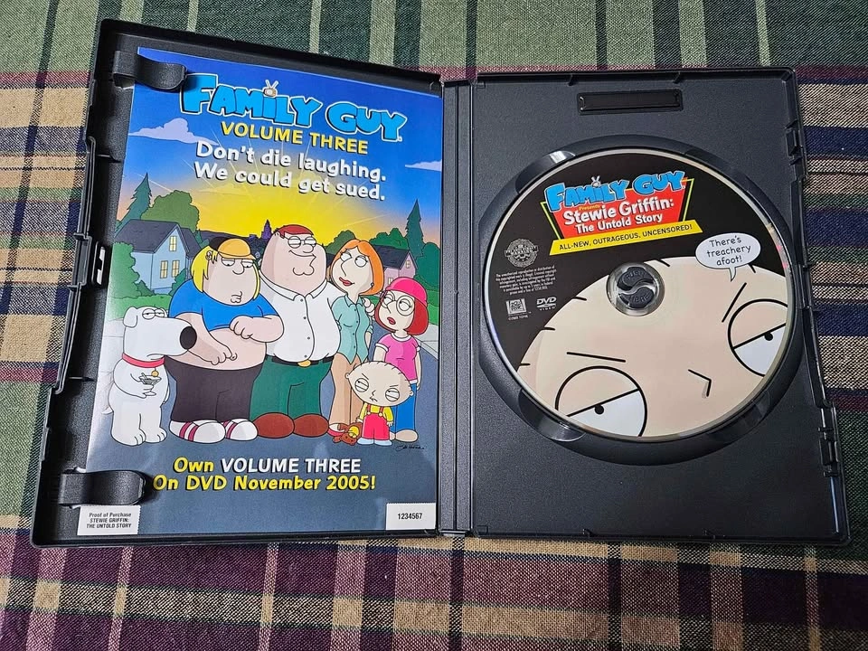 Family Guy DVD - Stewie Griffin: The Untold Story - photo 2