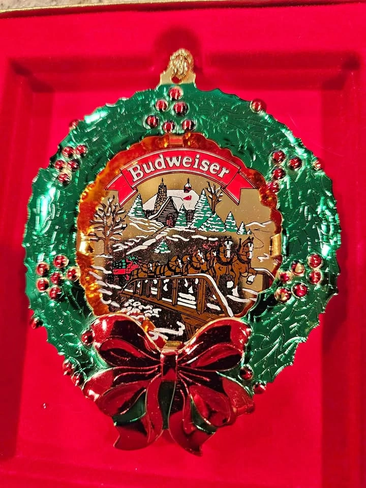 Vintage 1988 Budweiser Christmas Ornament 🎄🎄🎄
