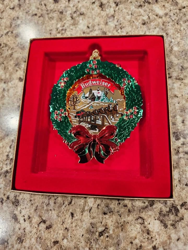 Vintage 1988 Budweiser Christmas Ornament 🎄🎄🎄 - photo 2