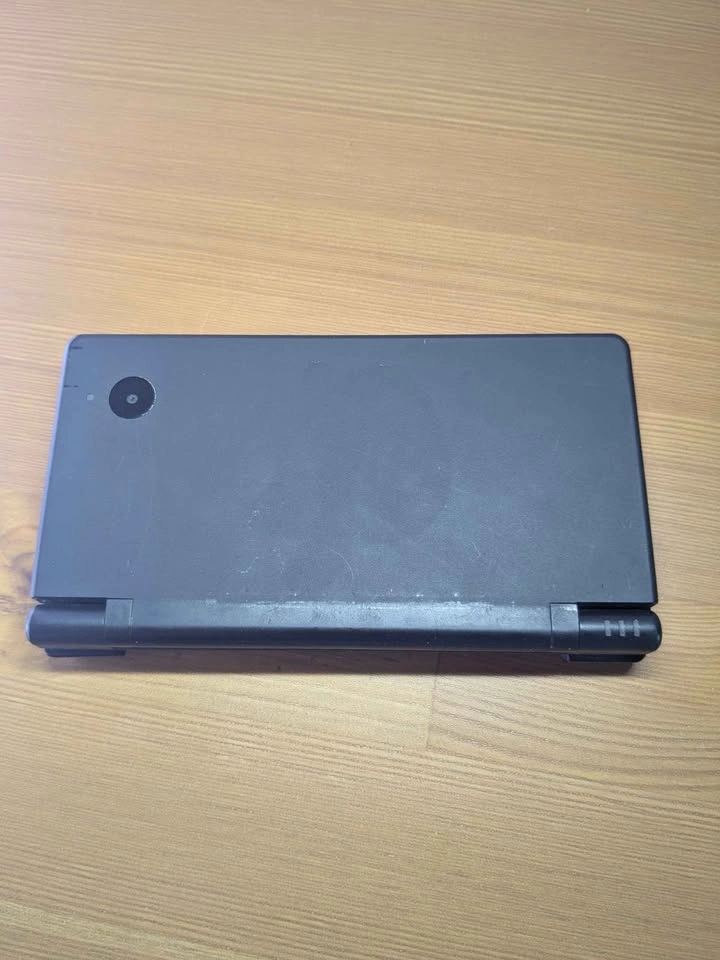 Nintendo DSi Black - photo 3