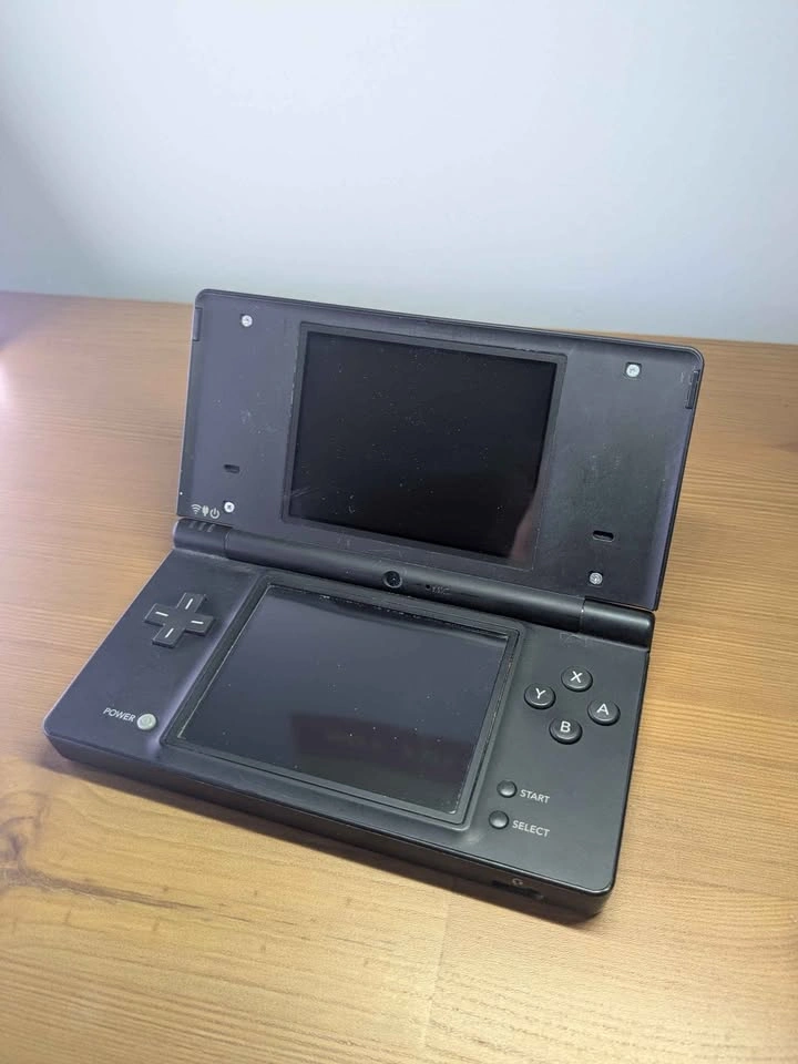 Nintendo DSi Black - photo 4