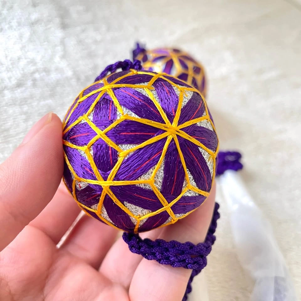 Mini Japanese Temari Balls with Tassels (Set of 2) - photo 5