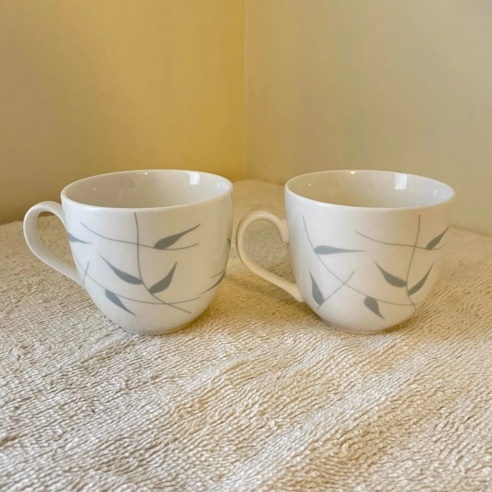 Set of 2 Vintage Lynns Fine China Teacups - Gray Leaf Pattern