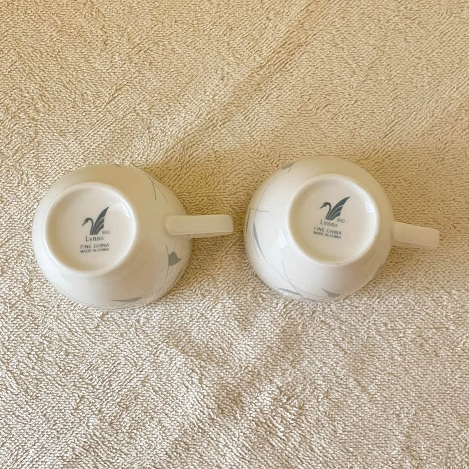 Set of 2 Vintage Lynns Fine China Teacups - Gray Leaf Pattern - photo 2