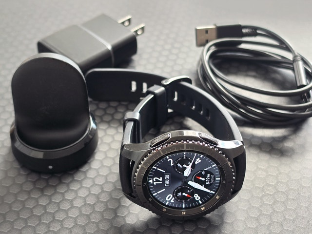 Samsung Gear S3 Frontier Smartwatch - Excellent Condition + Extr - photo 5