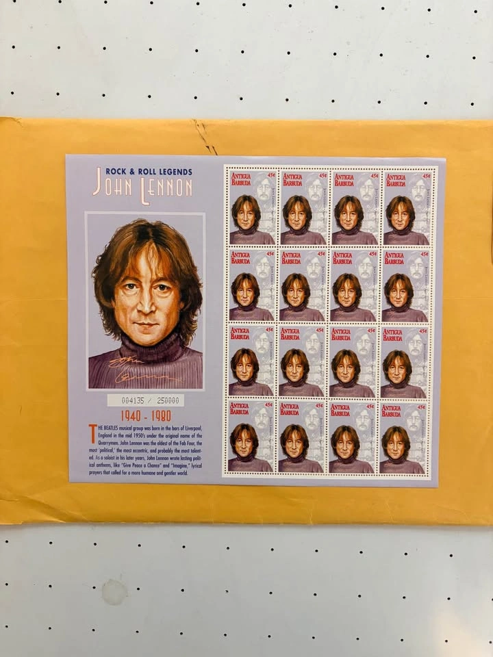 Vintage Beatles Magazine & John Lennon Stamps - photo 3