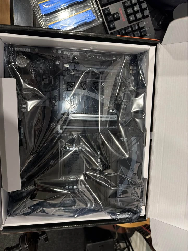 Gigabyte Z790 Eagle AX Gaming Motherboard (LGA1700, DDR5, WiFi) - photo 4