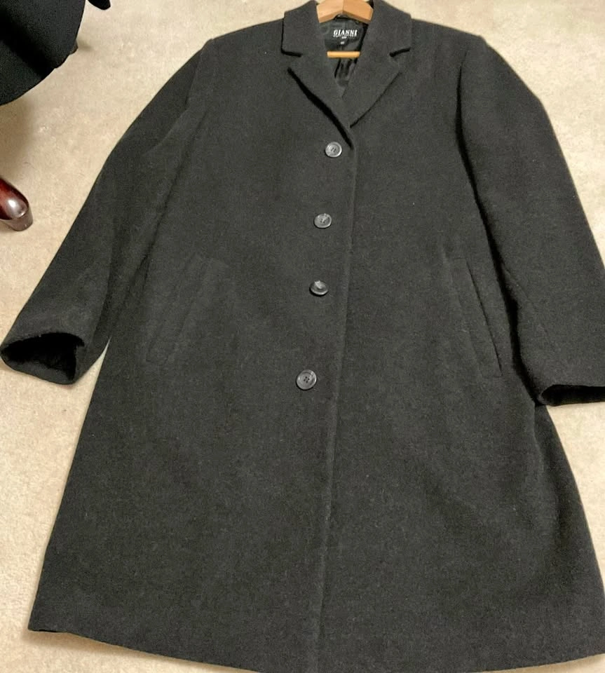 Men's Gianni Coat Size 40
