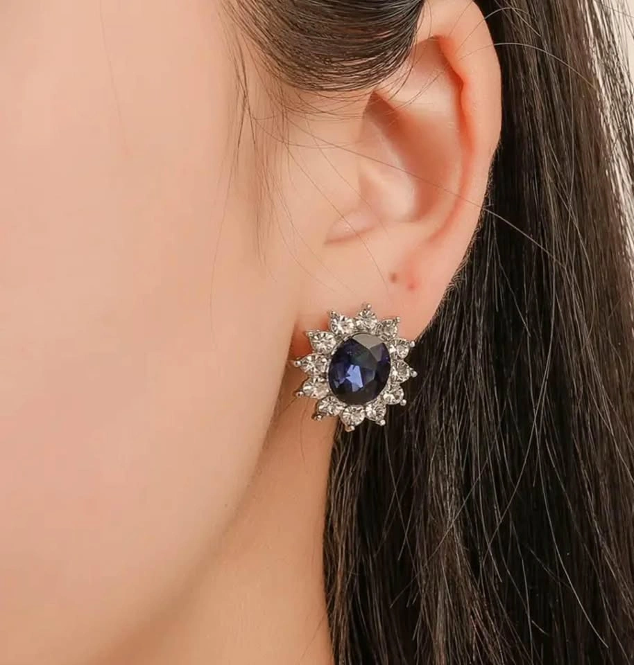 Elegant Sapphire Blue Necklace with Earrings set - photo 2