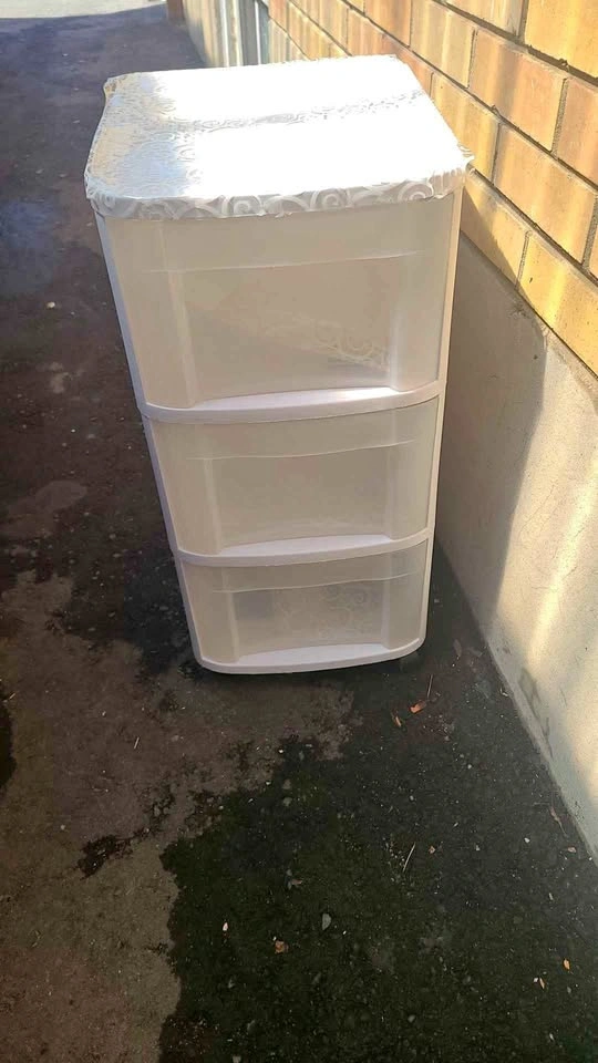 3-drawer plastic storage cart