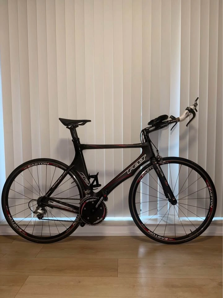 Felt B2 Carbon Triathlon Bike - 56cm - photo 2
