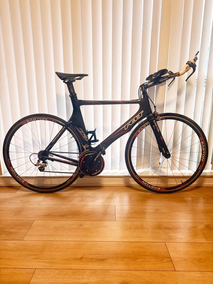 Felt B2 Carbon Triathlon Bike - 56cm - photo 3