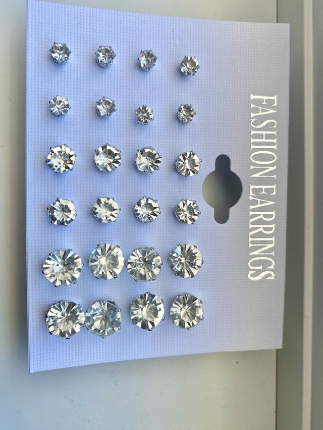 12 Pairs Diamond Look Zirconia Stud Earrings