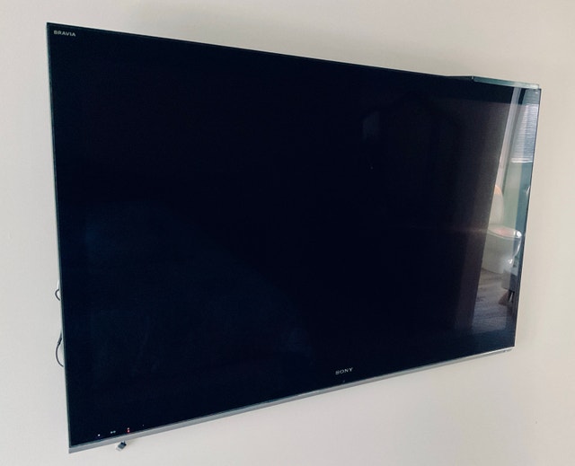 SONY 3D LED XBR 60” HDTV