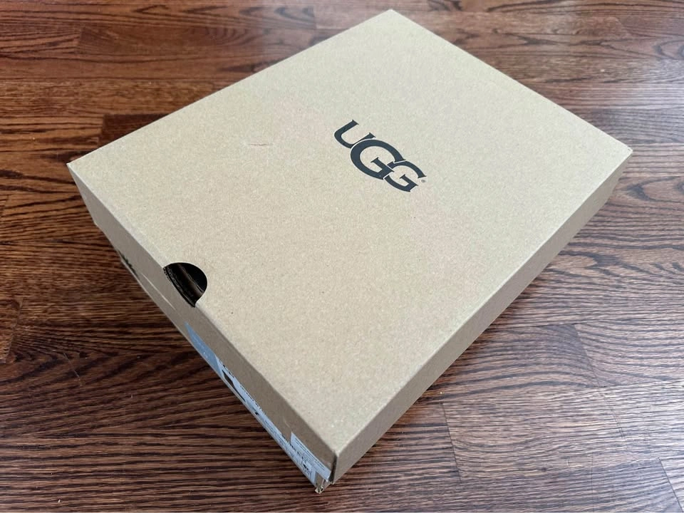 UGG Kristin Boot - NEW - Brown - photo 5