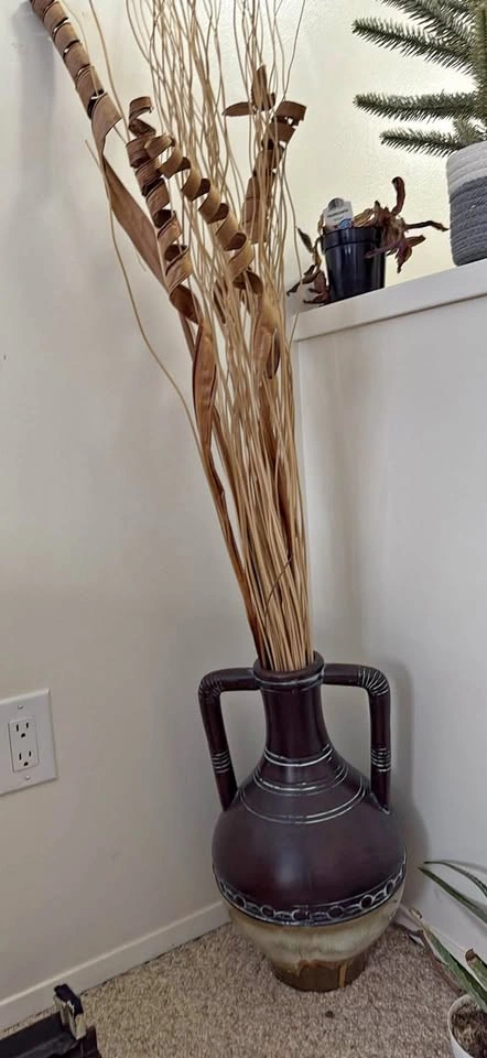 Large Decorative Vase w Dried Arrangement