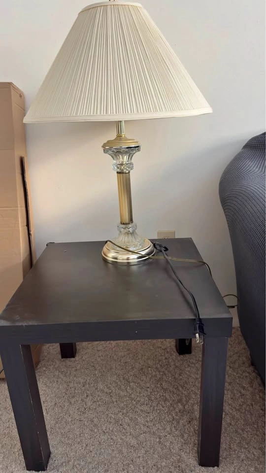 Set of 2 Matching Side Table Lamps and Side Table