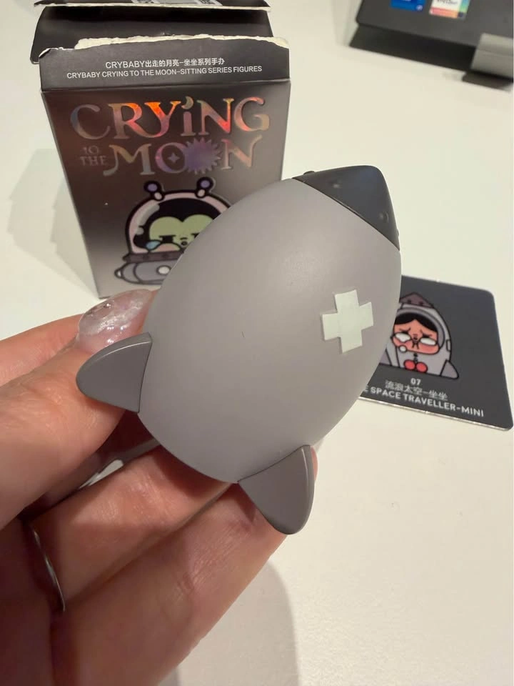 CRYBABY Crying to the Moon — Mini Space Traveller - photo 2