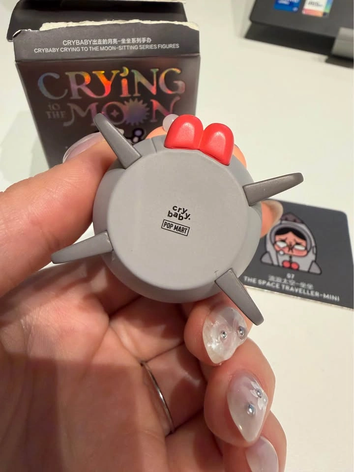 CRYBABY Crying to the Moon — Mini Space Traveller - photo 3