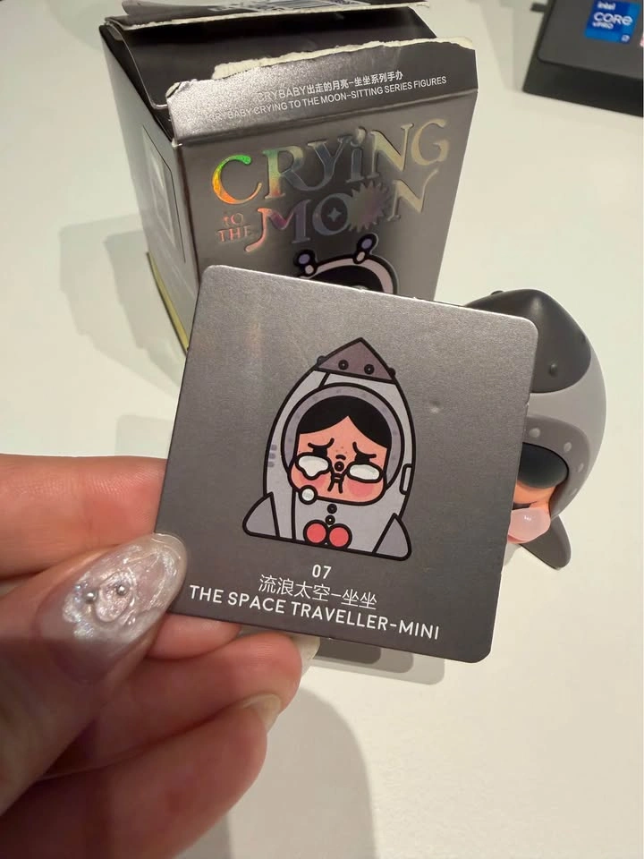 CRYBABY Crying to the Moon — Mini Space Traveller - photo 4