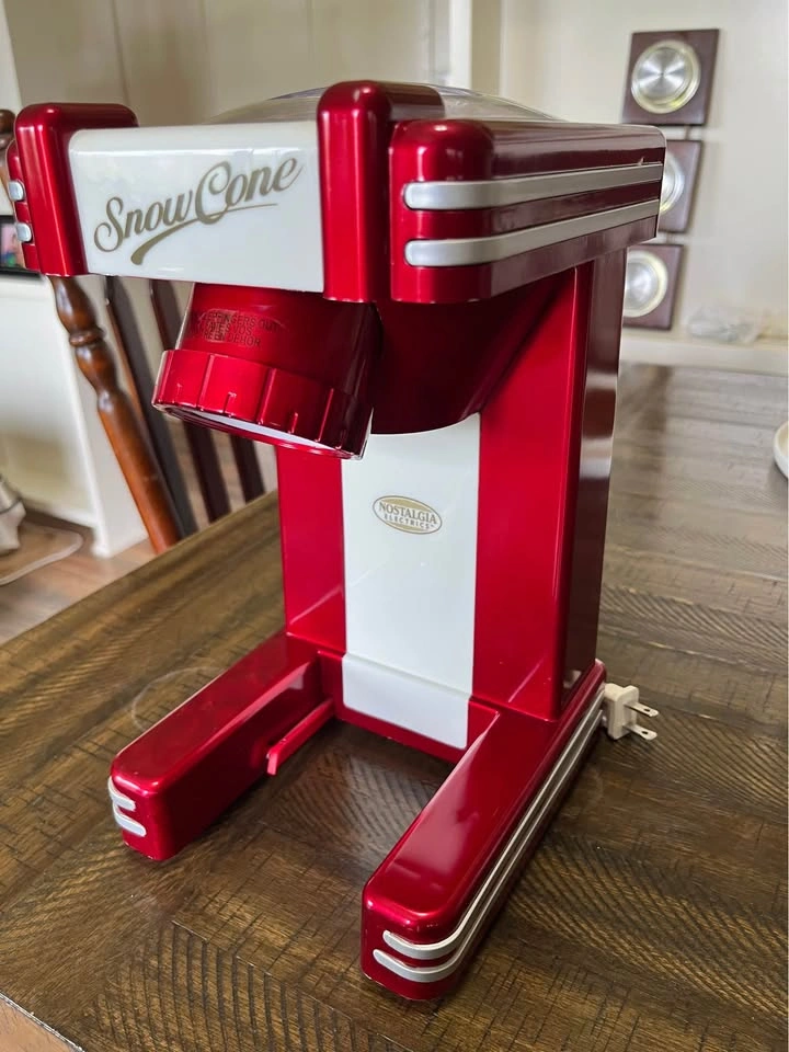 Nostalgia Snow Cone Shaved Ice Machine - photo 2