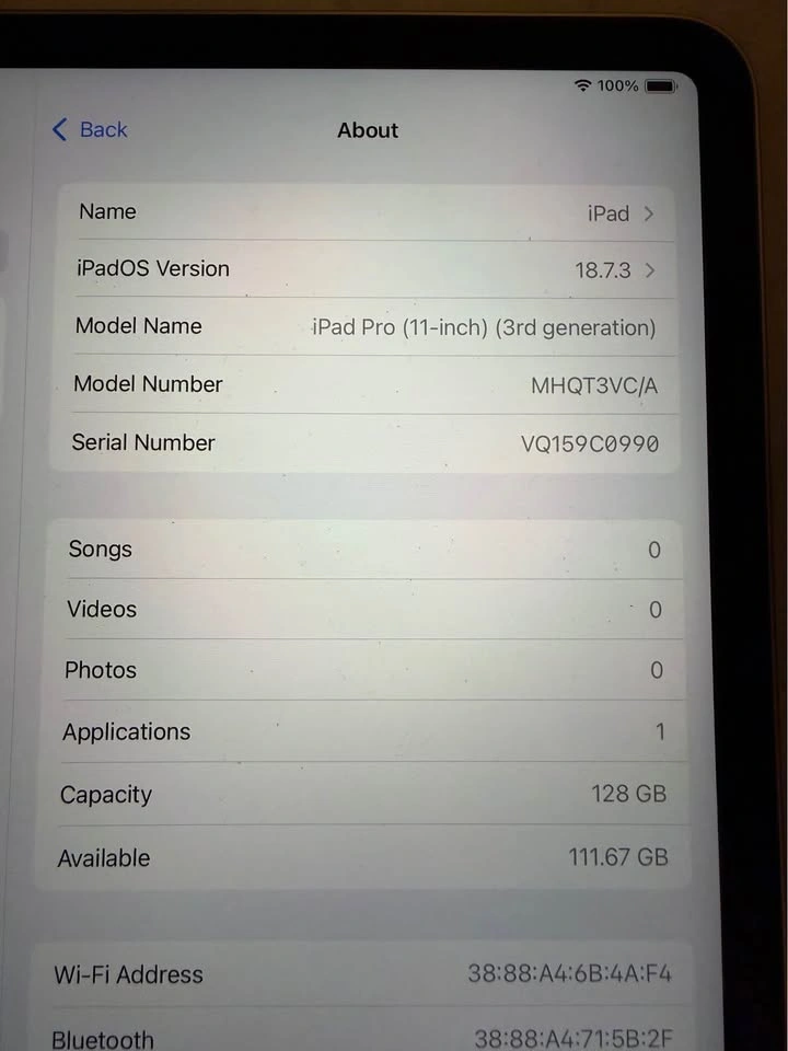 iPad Pro M1 11 inch w/ Keyboard - photo 4