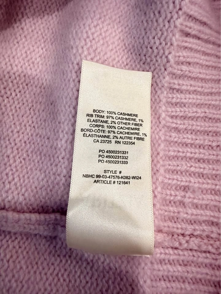 Aritzia Plush Cashmere Oversized Turtleneck Sweater Size L NWOT - photo 4