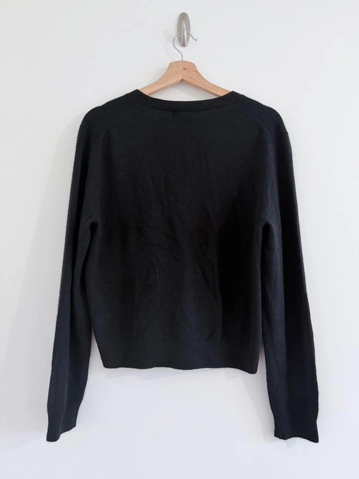 Aritzia Bare Cashmere Vneck Cardigan Size L NWOT - photo 2