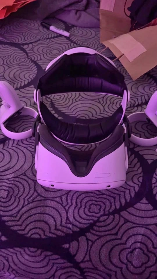Meta Quest 2 VR Headset with Controllers